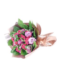 Enchanting Mixed Rose Bouquet