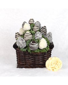 Valentine's Day Chocolate Dipped Strawberries Gift Basket